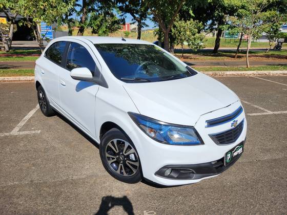 CHEVROLET ONIX 1.4 MPFI LTZ 8V FLEX 4P AUTOMÁTICO